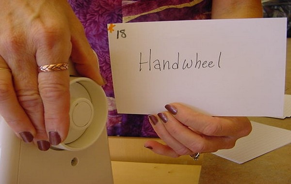 Hand wheel sewing machine