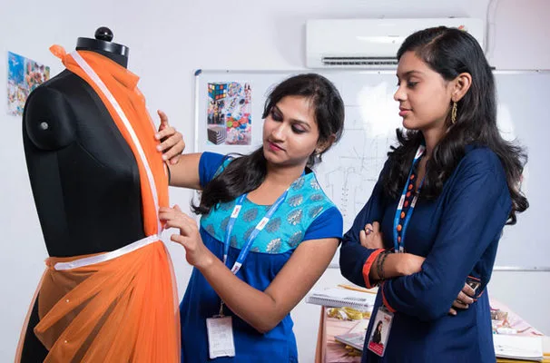 fashion designing career