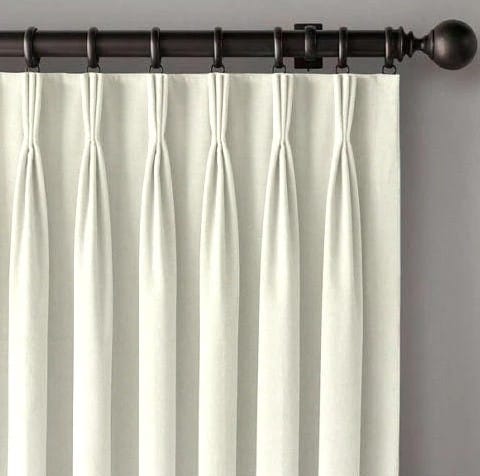 Pinch pleat curtain