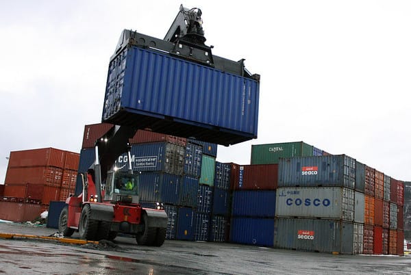 Shipping and Forwarding Cost of Garments