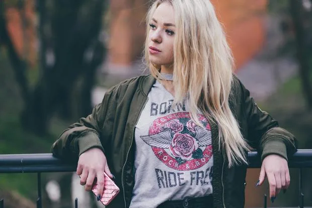 Fashion Becomes Apparel